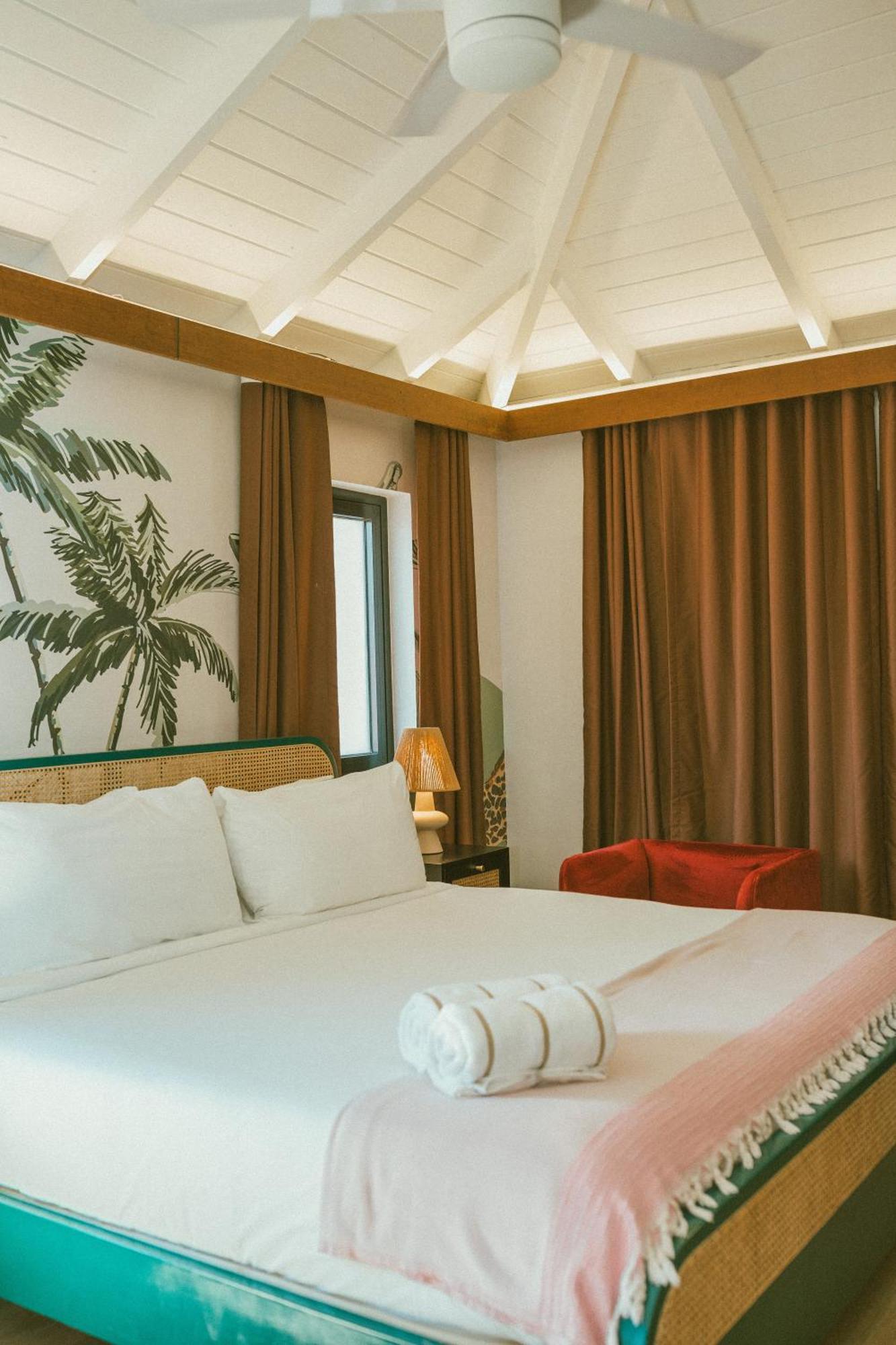 The Pink Palm Hotel - Adults Only ชาร์ลอตต์อะมาลี ภายนอก รูปภาพ